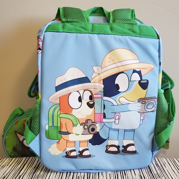 Bluey 2 Piece Backpack Set with Detachable Insulated Lunch Bag - Picture 4 of 11
